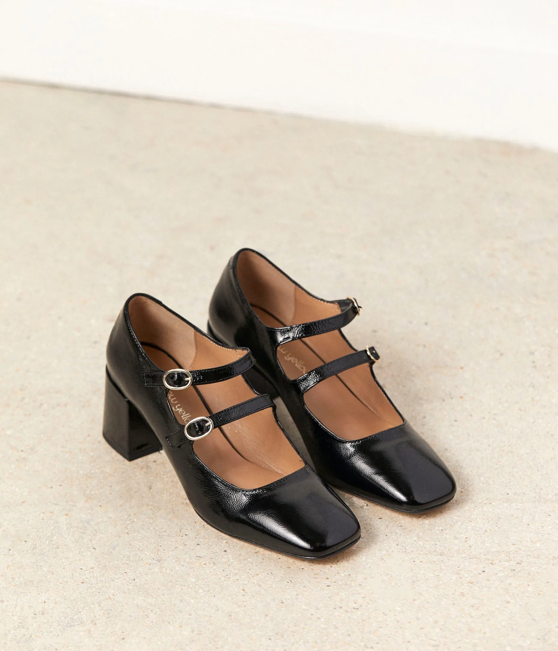 New Mellow Yellow Babies cuir verni Irving NOIR