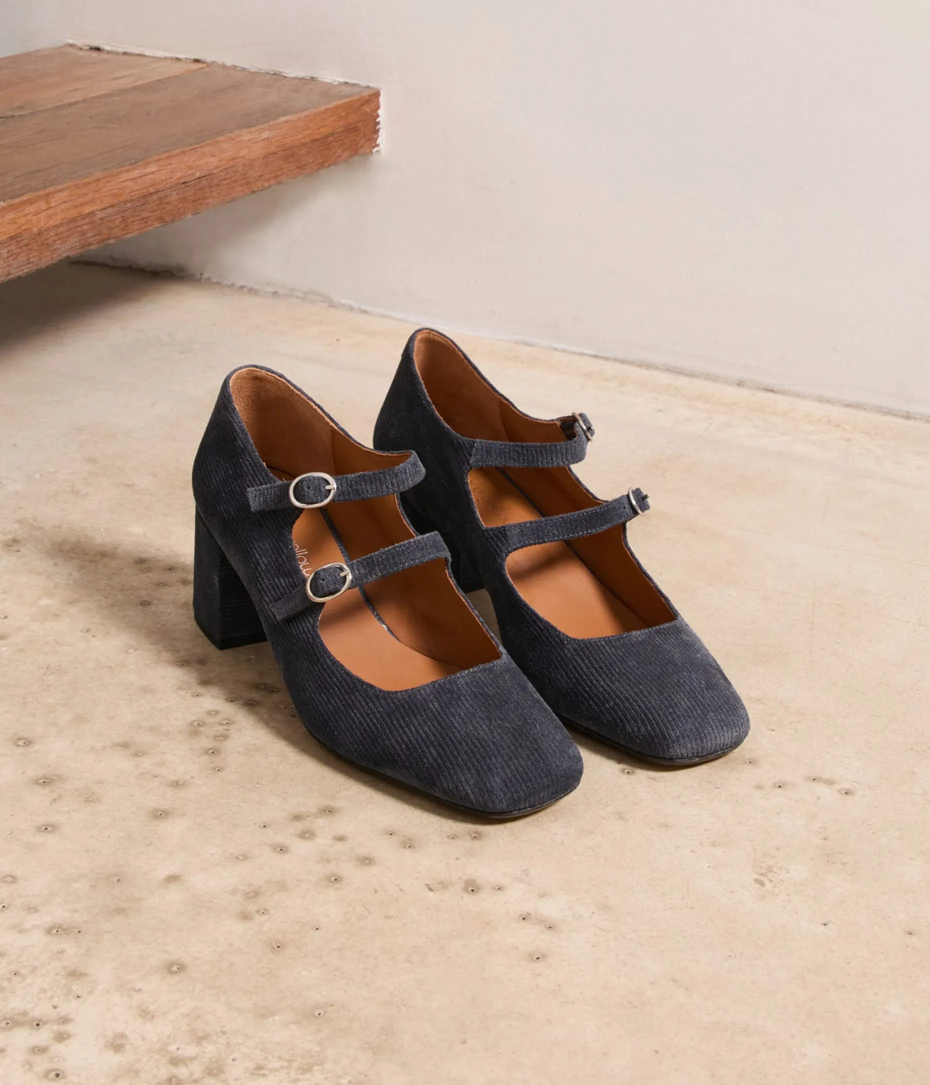 Online Mellow Yellow Babies velours grises Irving