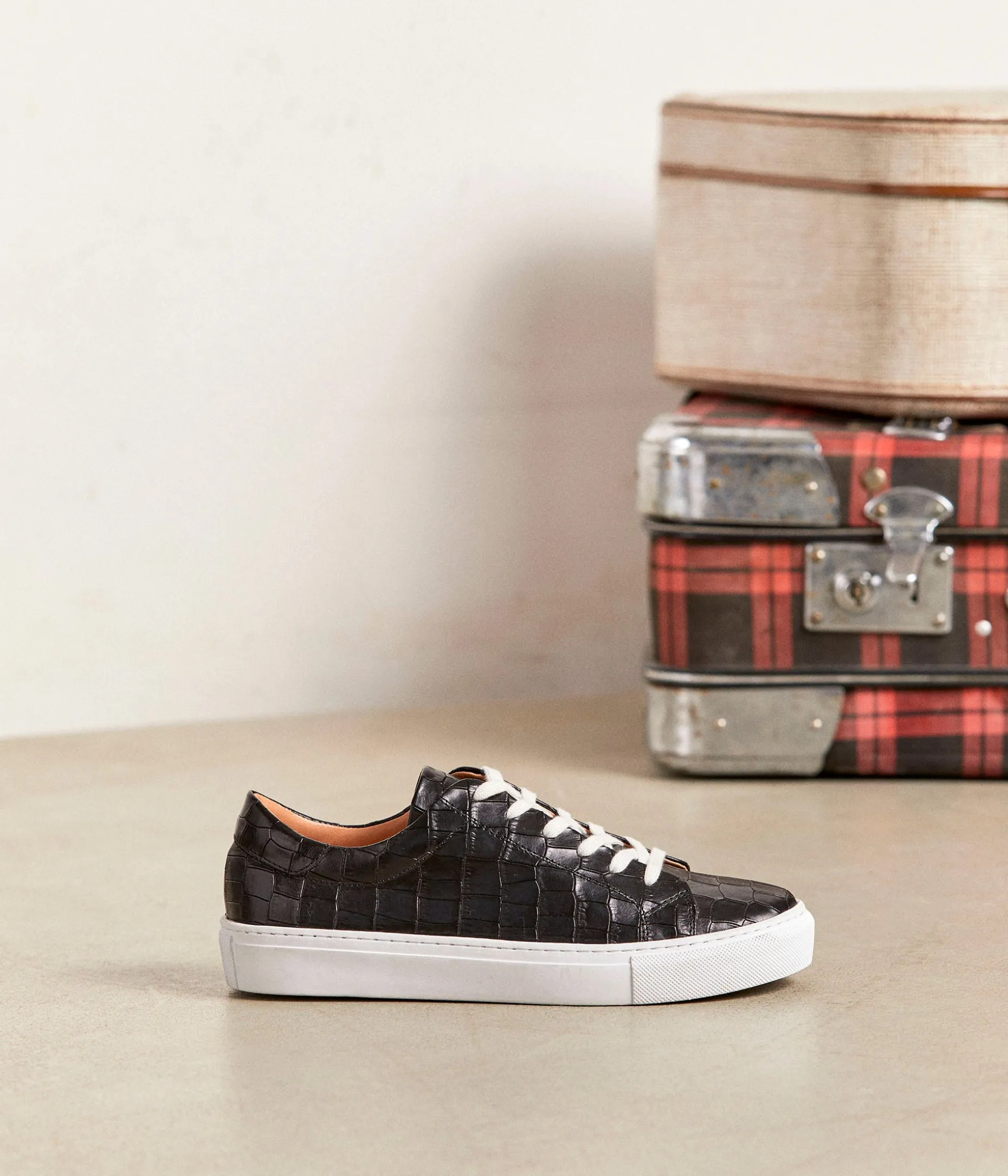 baskets_noir_croco_lucette_3.webp Best Sale Mellow Yellow Baskets croco Lucette NOIR