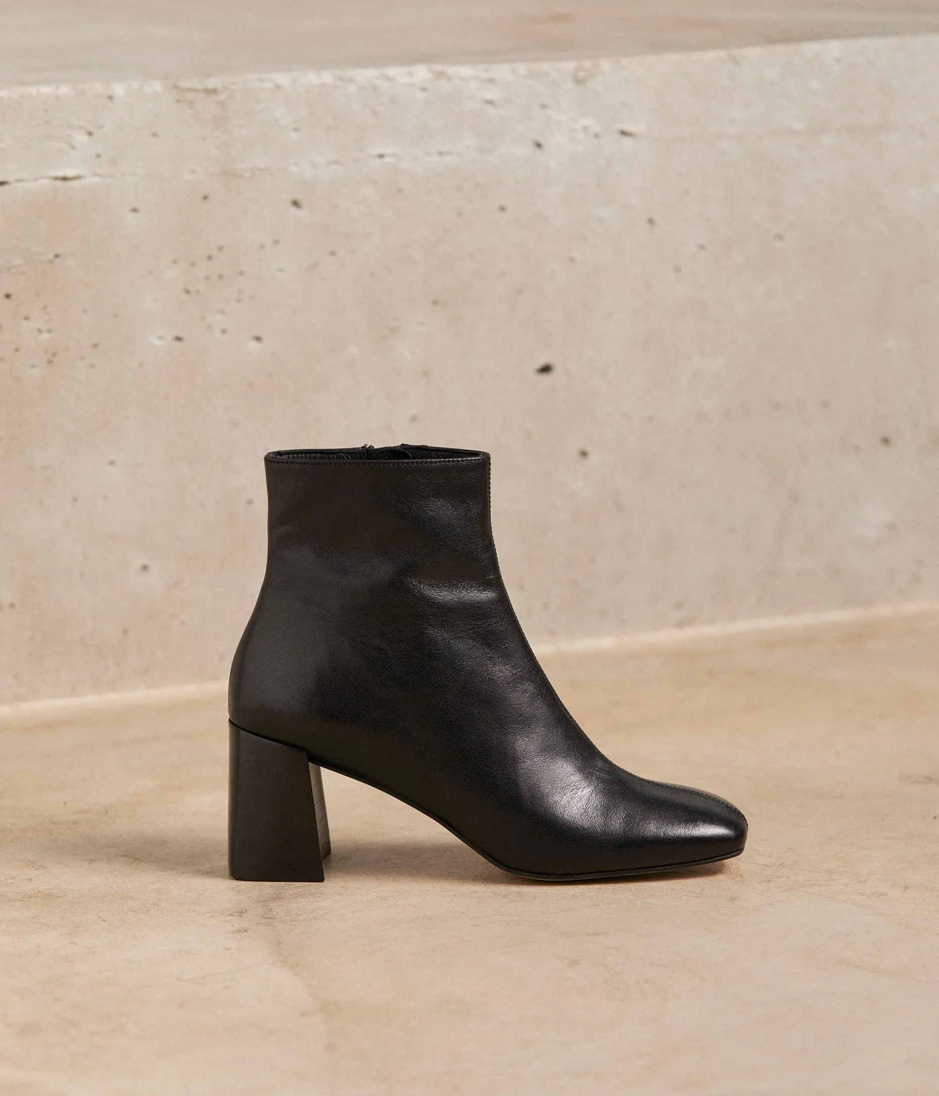 Fashion Mellow Yellow Boots cuir noir Célestine