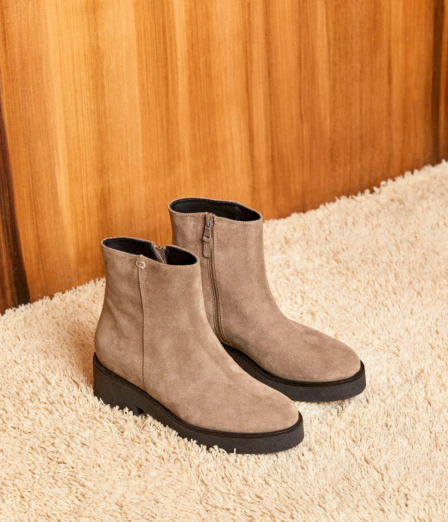 boots_cuir_velours_isaure_5.webp Store Mellow Yellow Boots cuir velours Isaure TAUPE