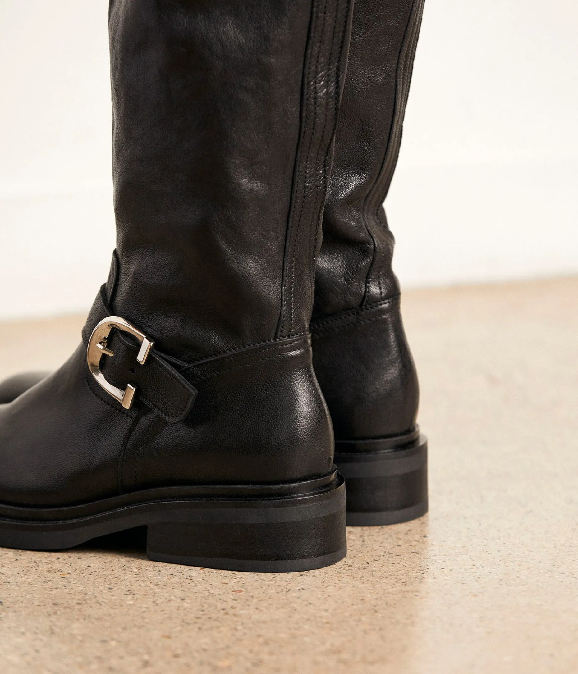 bottes_cuir_noir_izia_11.webp New Mellow Yellow Bottes cuir Izia NOIR