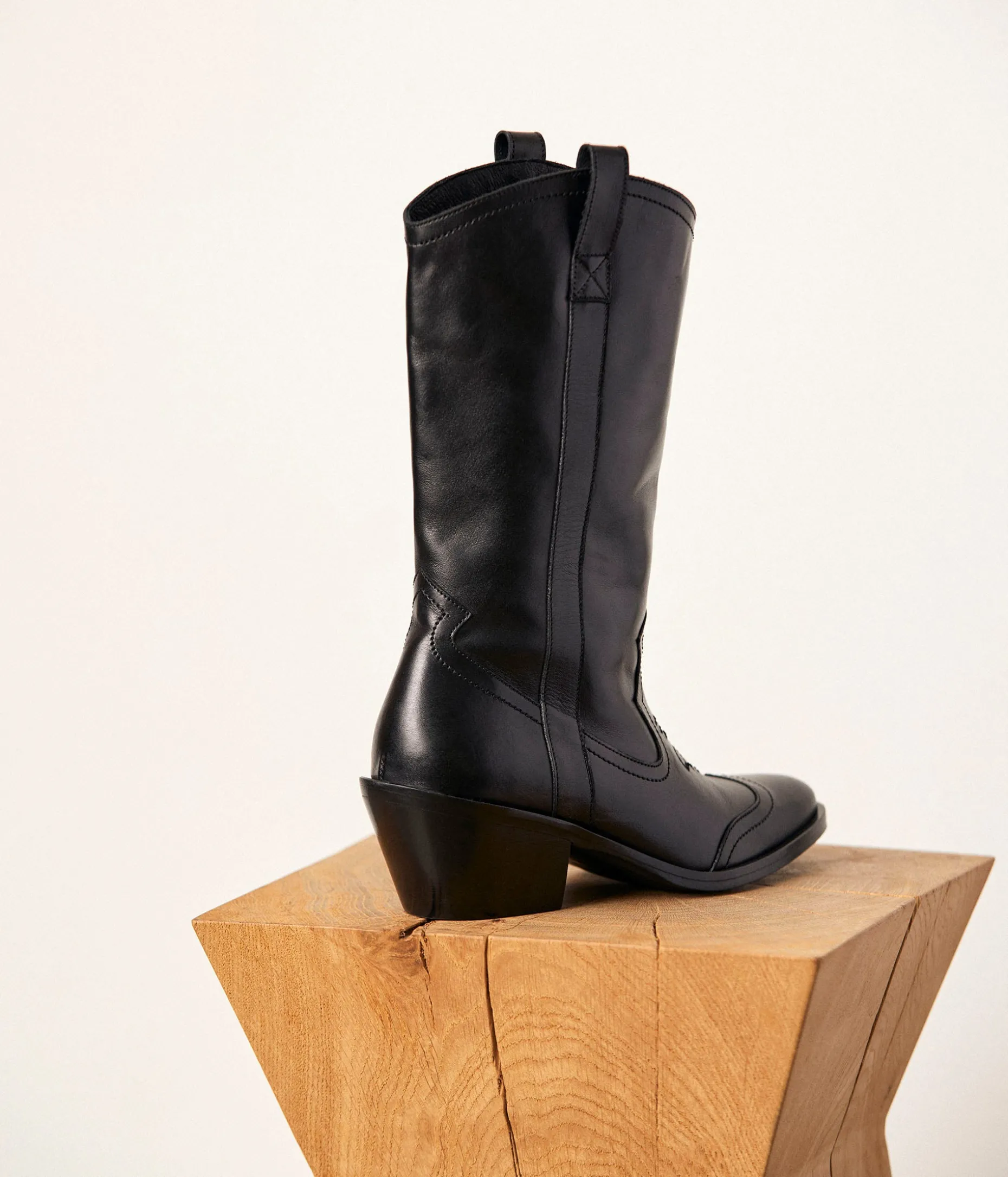 bottes_western_noires_canelle_9.webp Flash Sale Mellow Yellow Bottes western noires Canelle