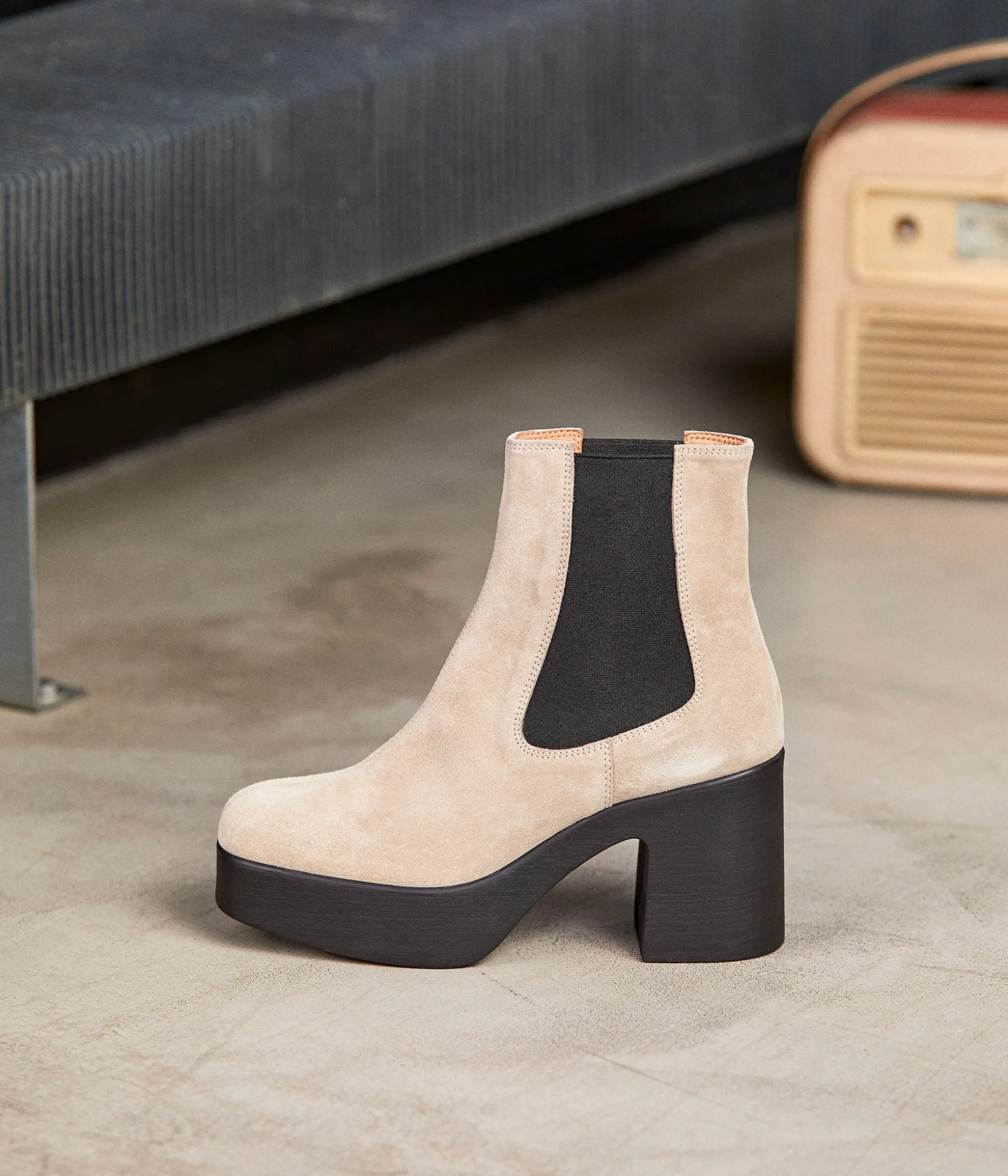 chelsea_boots_taupe_imae_3.webp Hot Mellow Yellow Chelsea boots Imae TAUPE