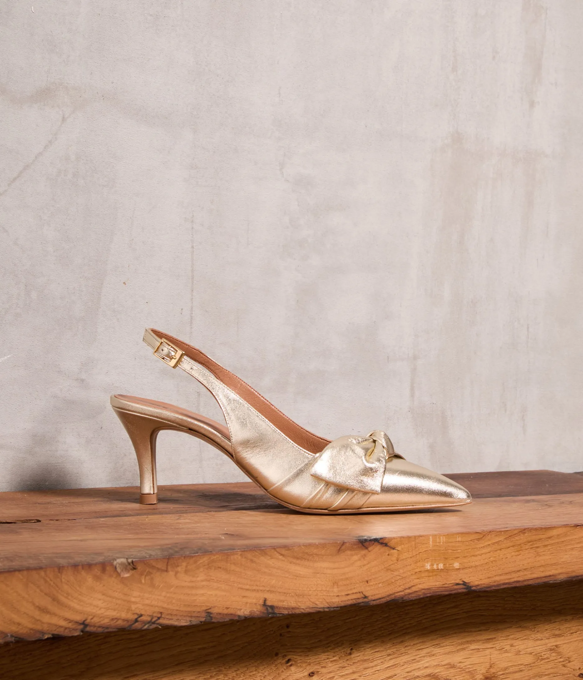 escarpins_slingbacks_dors_yuna_3.webp Best Mellow Yellow Escarpins slingbacks dés Yuna OR