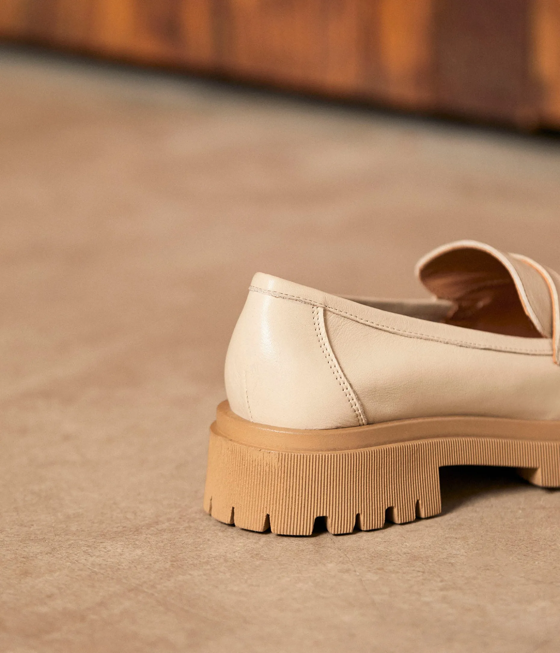 mocassins_semelles_crantes_cru_pharell_9.webp Fashion Mellow Yellow Mocassins semelles crantées écru Pharell ECRU