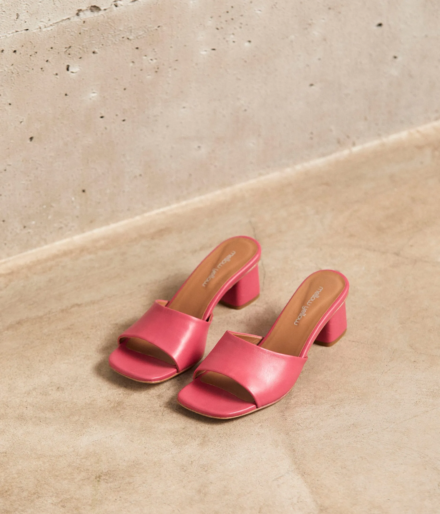 mules_cuir_rose_lana_3.webp Fashion Mellow Yellow Mules cuir rose Lana