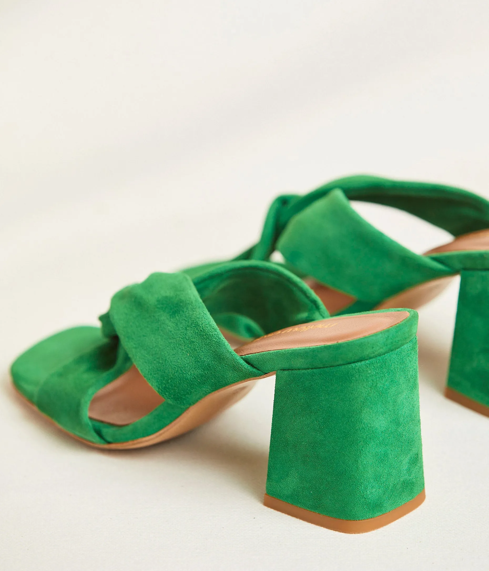 mules_vertes_marcia_15-1.webp Best Sale Mellow Yellow Mules es Marcia VERT