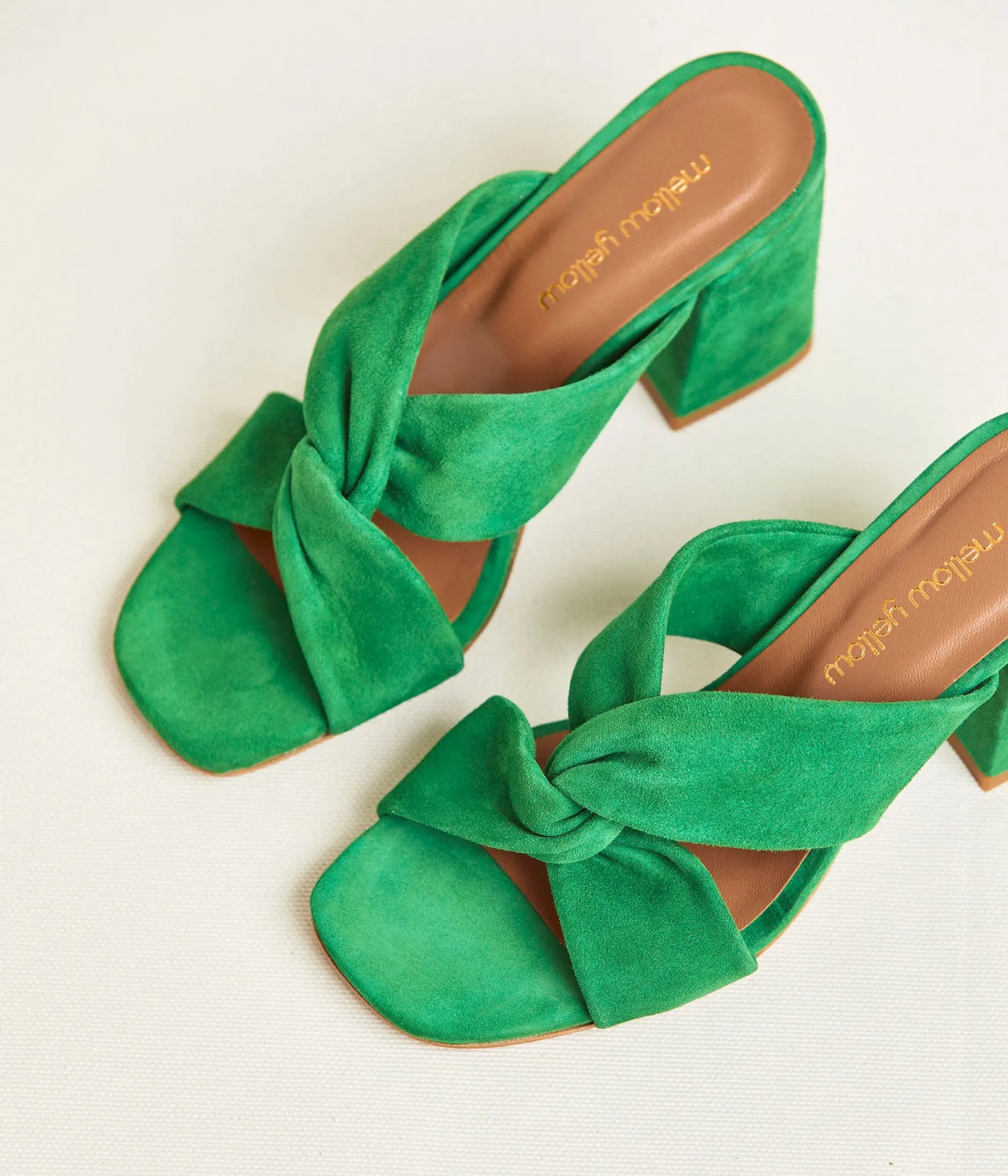 mules_vertes_marcia_17-1.webp Best Sale Mellow Yellow Mules es Marcia VERT