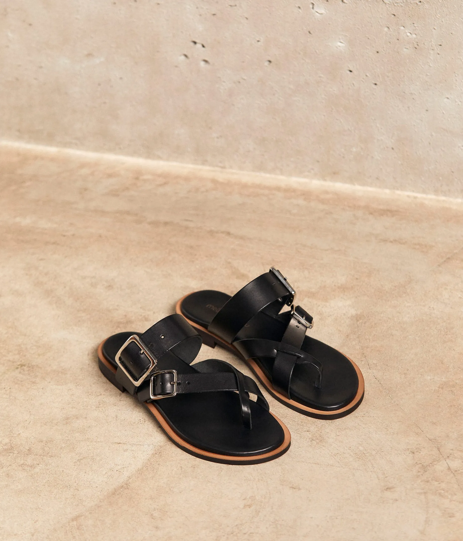 mulestongs_margaux_5.webp Best Mellow Yellow Mules-tongs Margaux