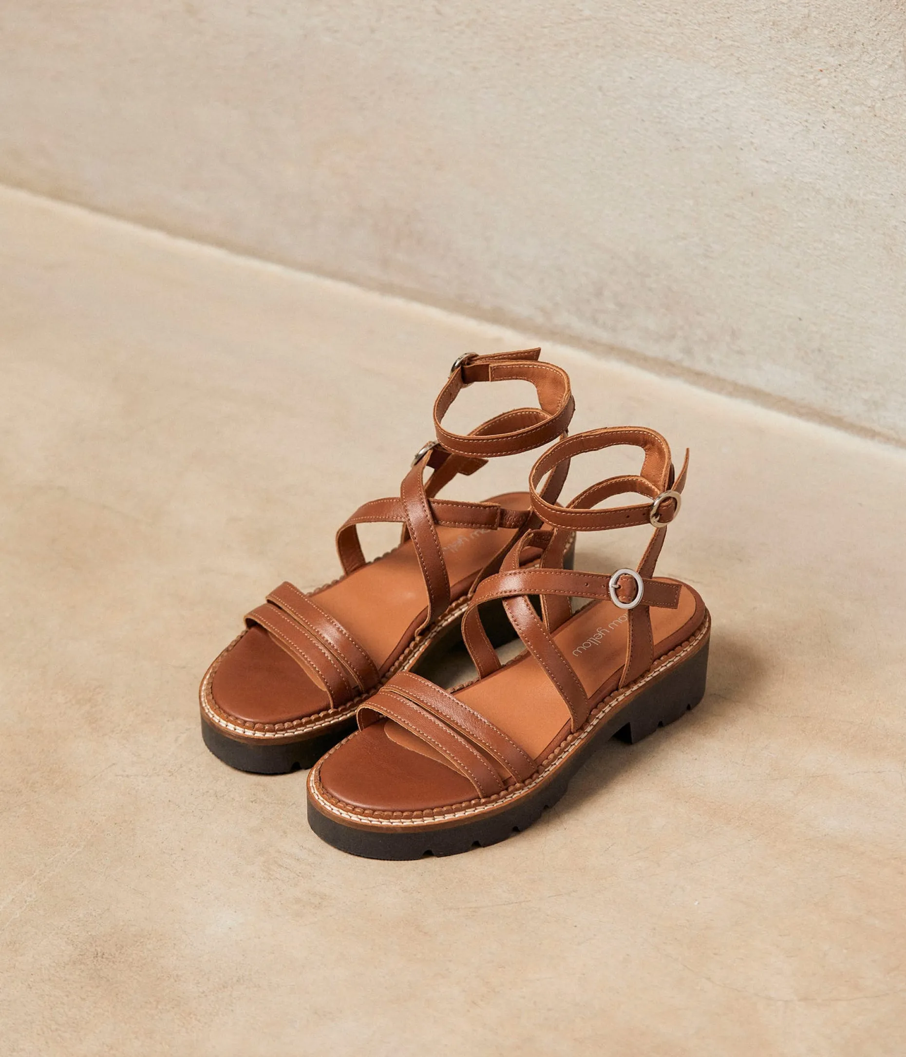 Shop Mellow Yellow Sandales cuir Inès COGNAC