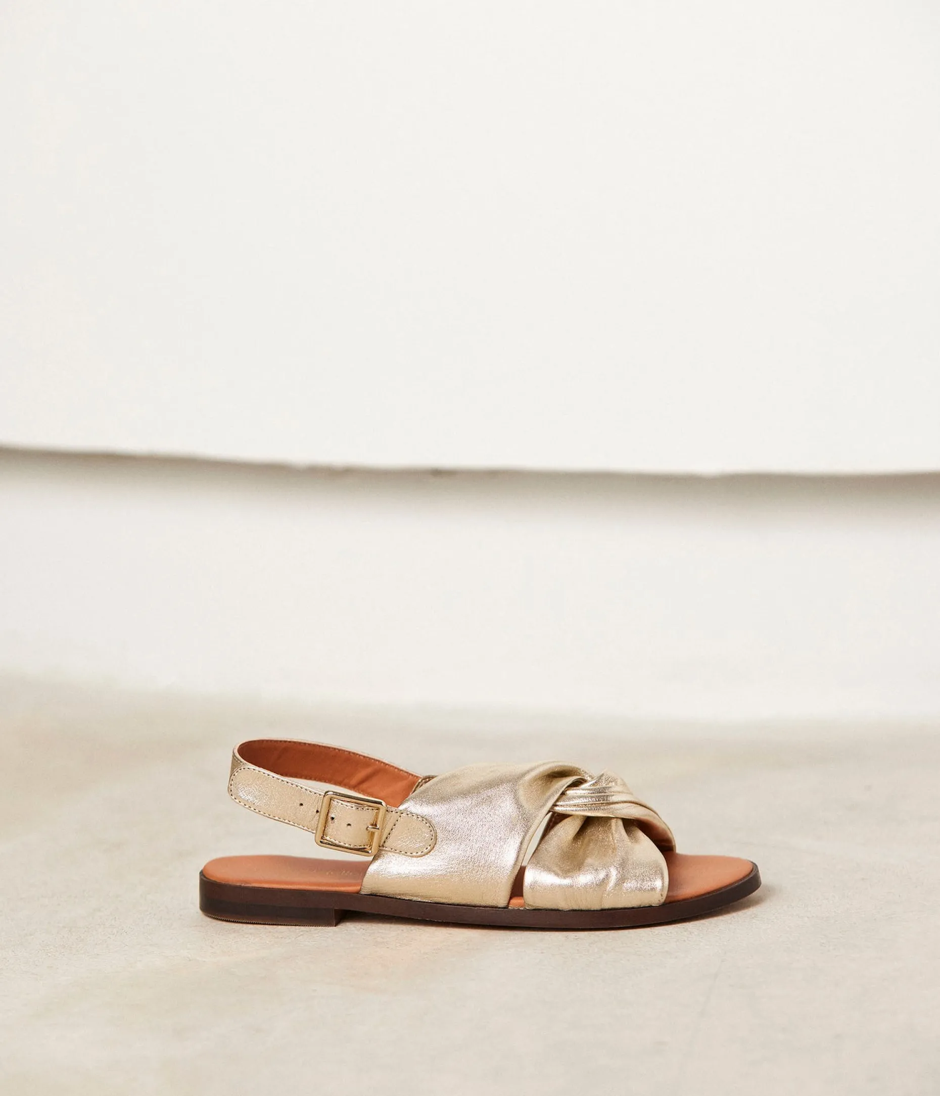 Store Mellow Yellow Sandales plates dées Hazel OR