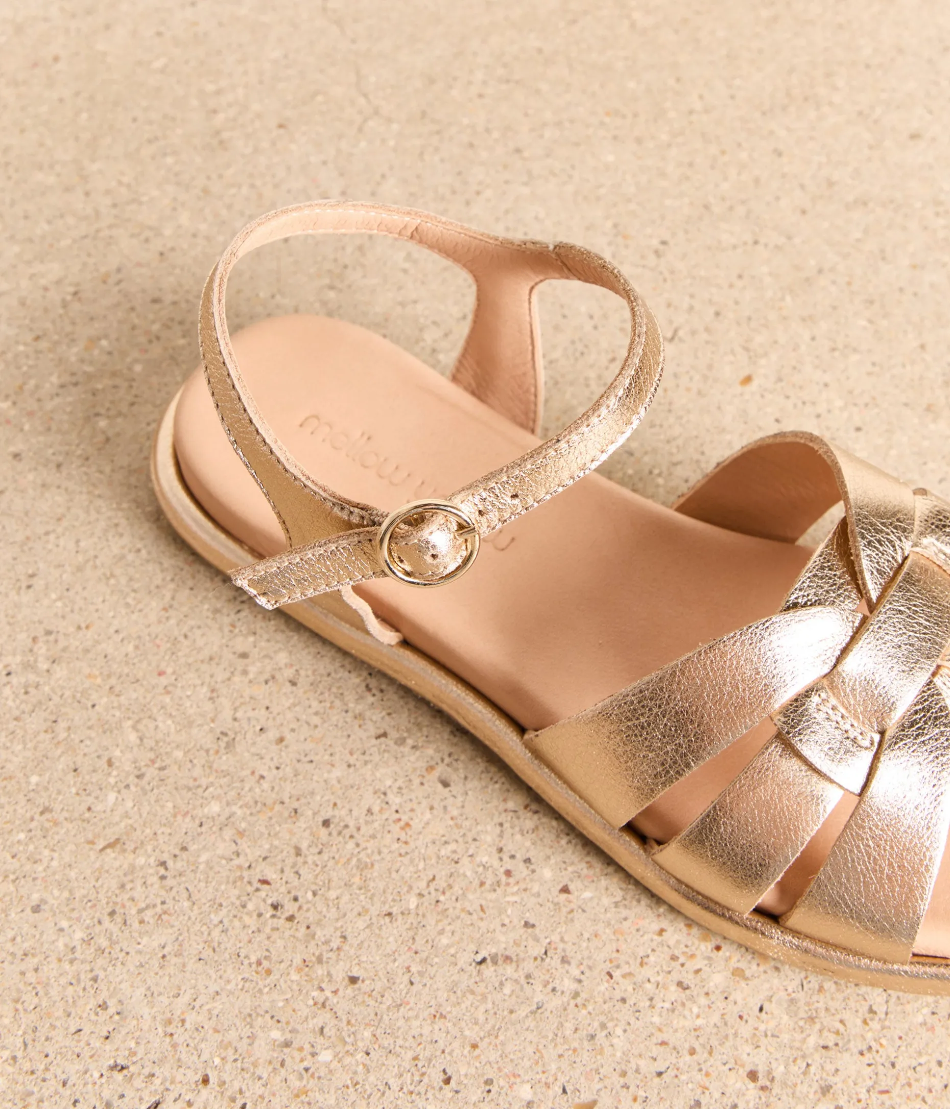 sandales_plates_dores_velina_15.webp Sale Mellow Yellow Sandales plates dées Velina OR