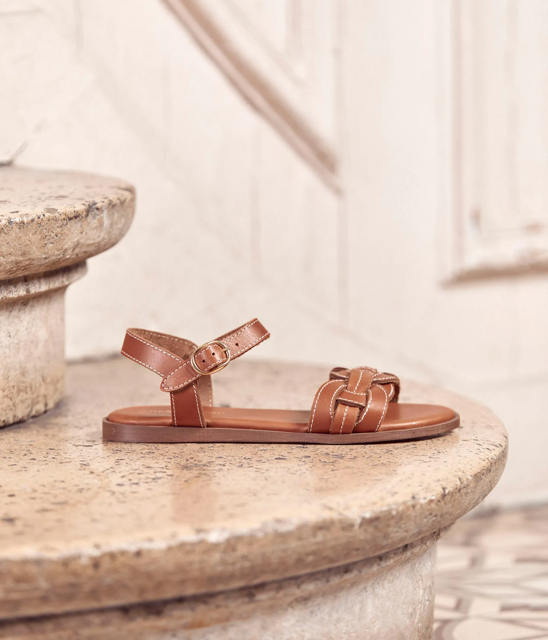 sandales_tresses_sana_3.webp Hot Mellow Yellow Sandales tressées Sana COGNAC