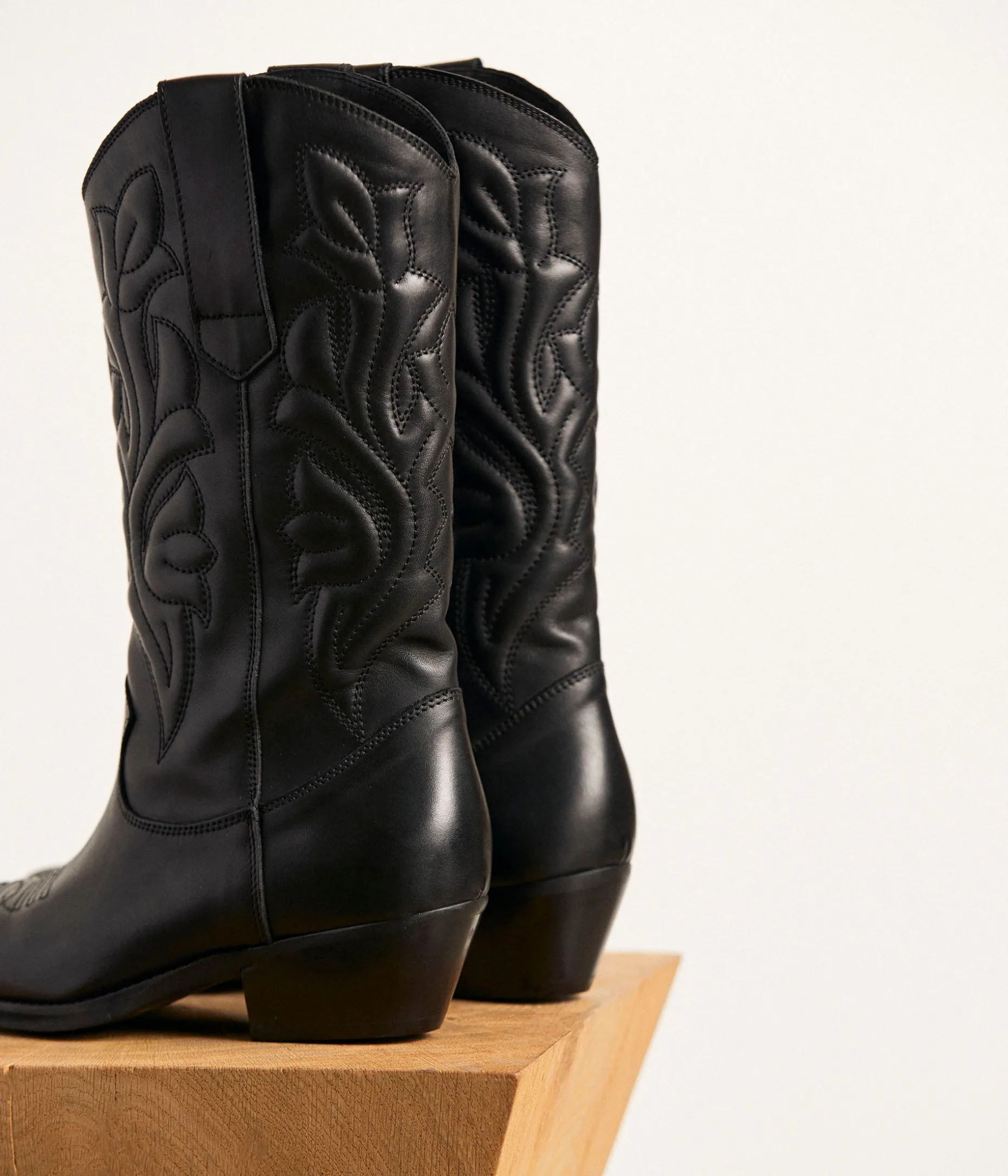 santiags_cuir_noir_zly_9.webp Sale Mellow Yellow Santiags cuir Zély NOIR